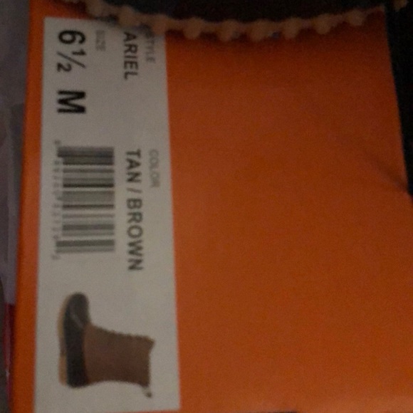 NWT SIZE 6.5 WOMEN'S DUCK BOOT - Picture 4 of 4